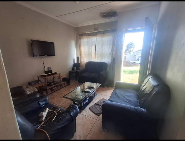 2 BEDROOM HOUSE FOR SALE IN EMPANGENI CENTRAL